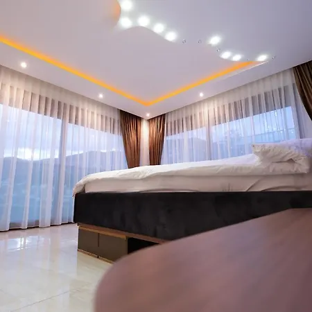 Luxury Villas &