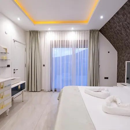 Luxury Villas & 빌라 *